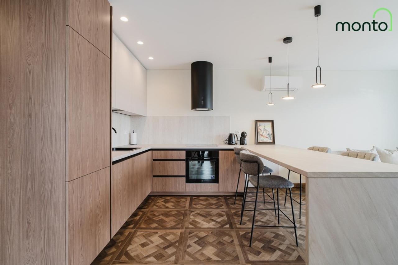 Brown apartments nuotrauka